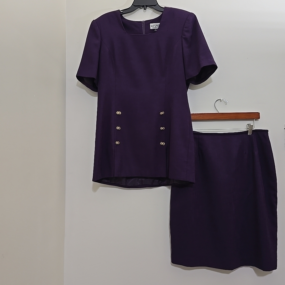 KASPER ASL size 12 vintage 2 Piece Skirt Suit Gold Buttons Shoulder Pads‎ Purple